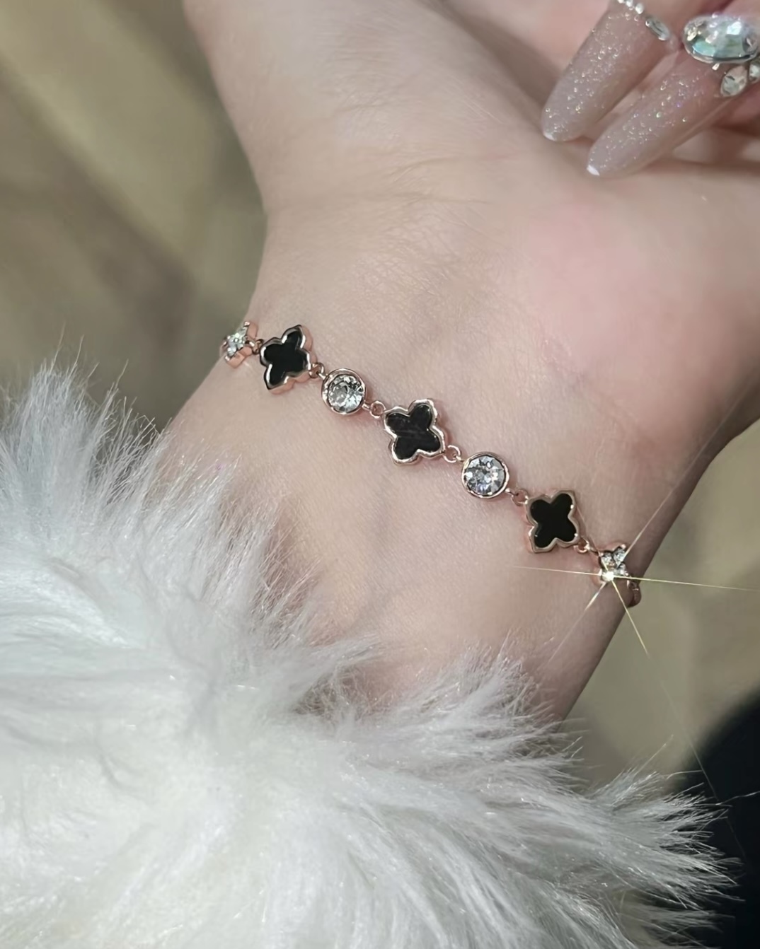 LILY99 採用施華洛世奇水晶 四葉草 花形 深海貝母 手鍊 925銀 鑲銀 水晶