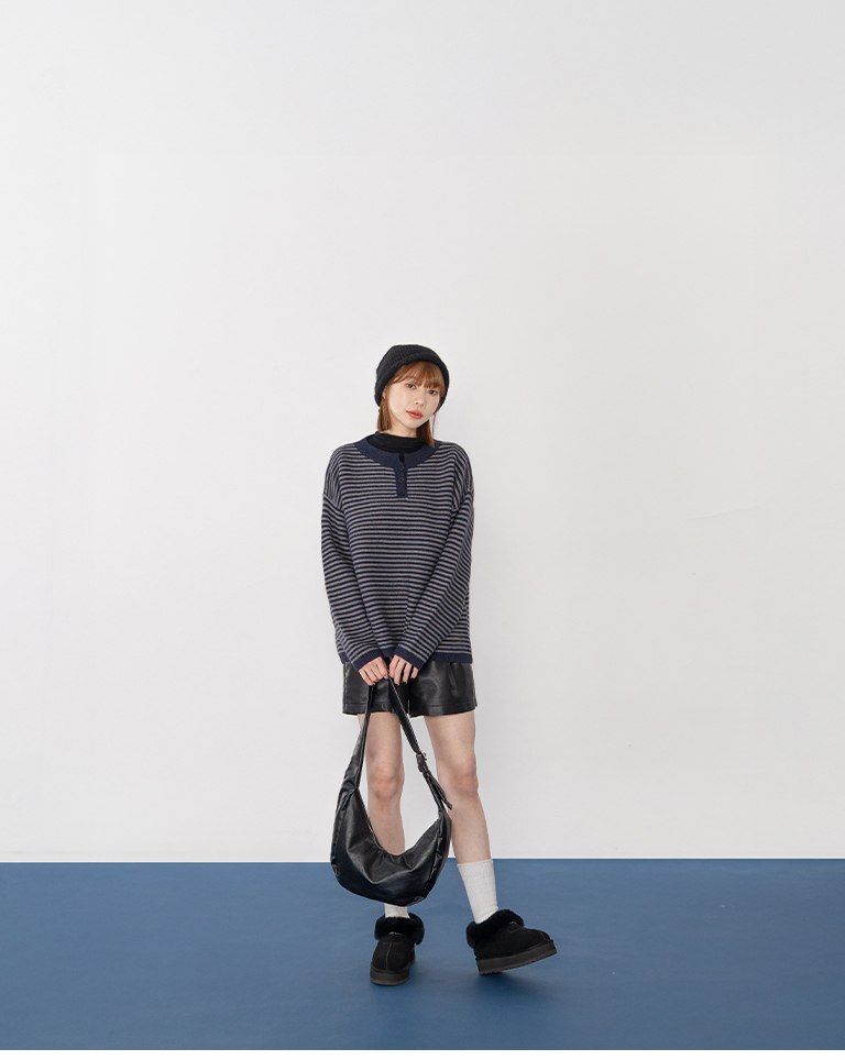 Striped half-front oversized knit sweater, available in two colors.【01071233】in stock+pre-order