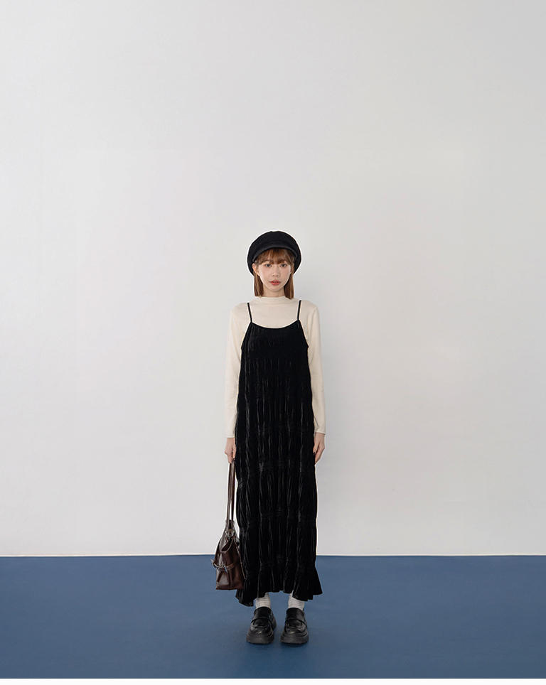 Glossy Velvet Pleated Spaghetti Strap Long Dress S/M【01087232】in stock+pre-order