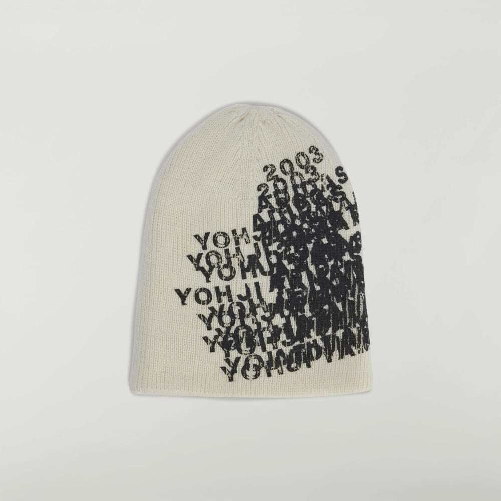 【 Y-3 GRAPHIC BEANIE 解構文字毛帽 - 奶油白 】