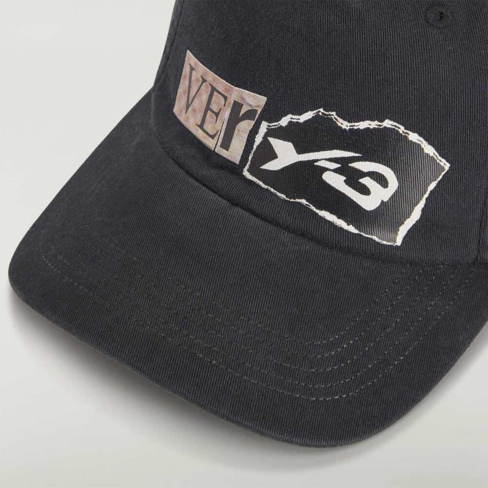 【 Y-3 VERY-3 GRAPHIC DAD CAP 街頭風格老爹帽 - 黑 】