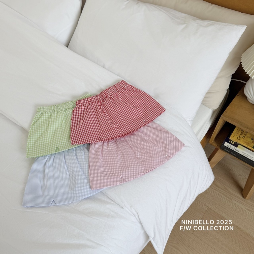 正韓春Ninibello 四色清新小方格短裙