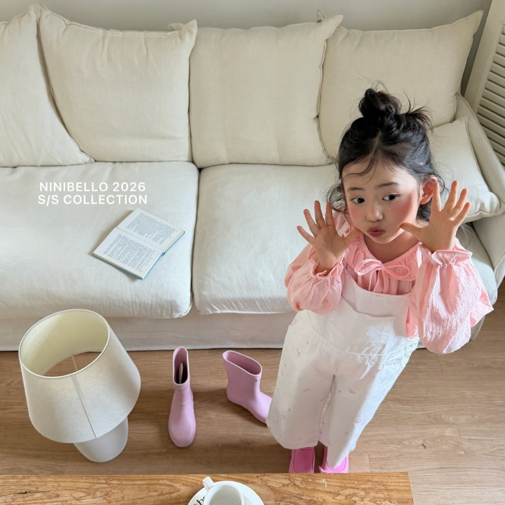 正韓春Ninibello 三色粉嫩花邊領上衣