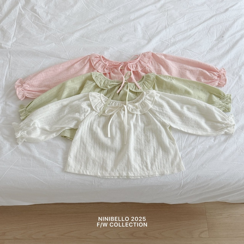 正韓春Ninibello 三色粉嫩花邊領上衣