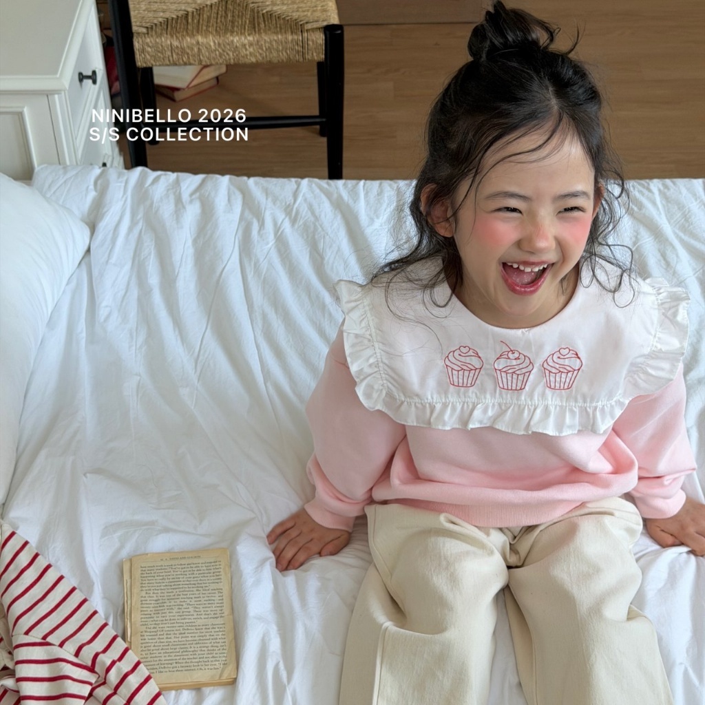 正韓春Ninibello 兩色大翻領杯子蛋糕上衣
