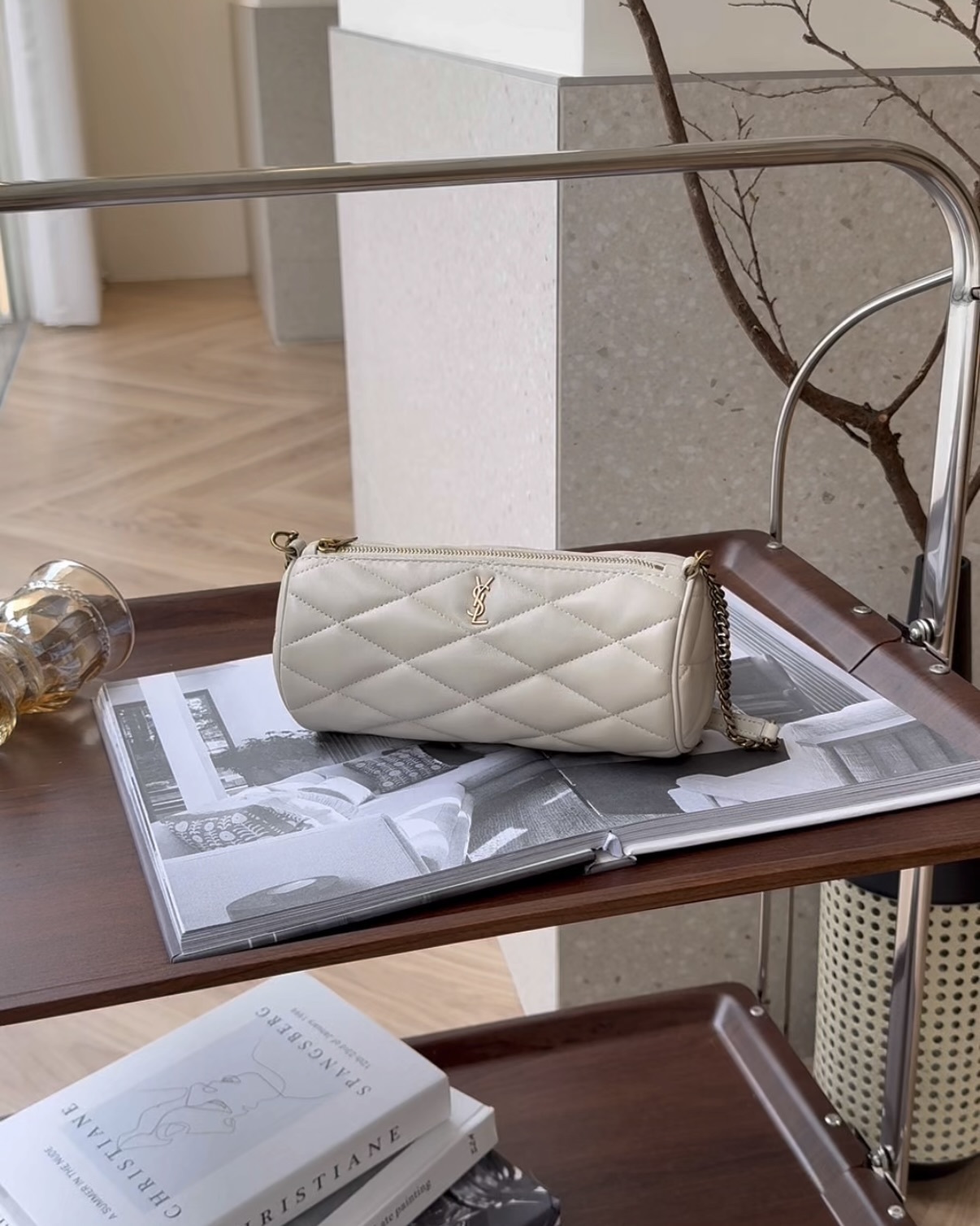 YSL｜迷你羊皮圓筒包 白色