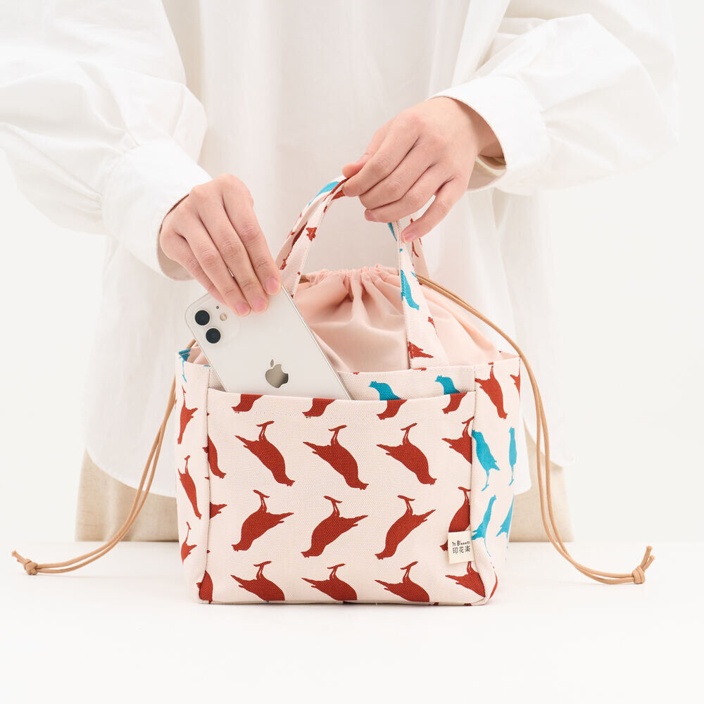 Drawstring Tote Bag/Crested Myna No.5/Old Building Pink