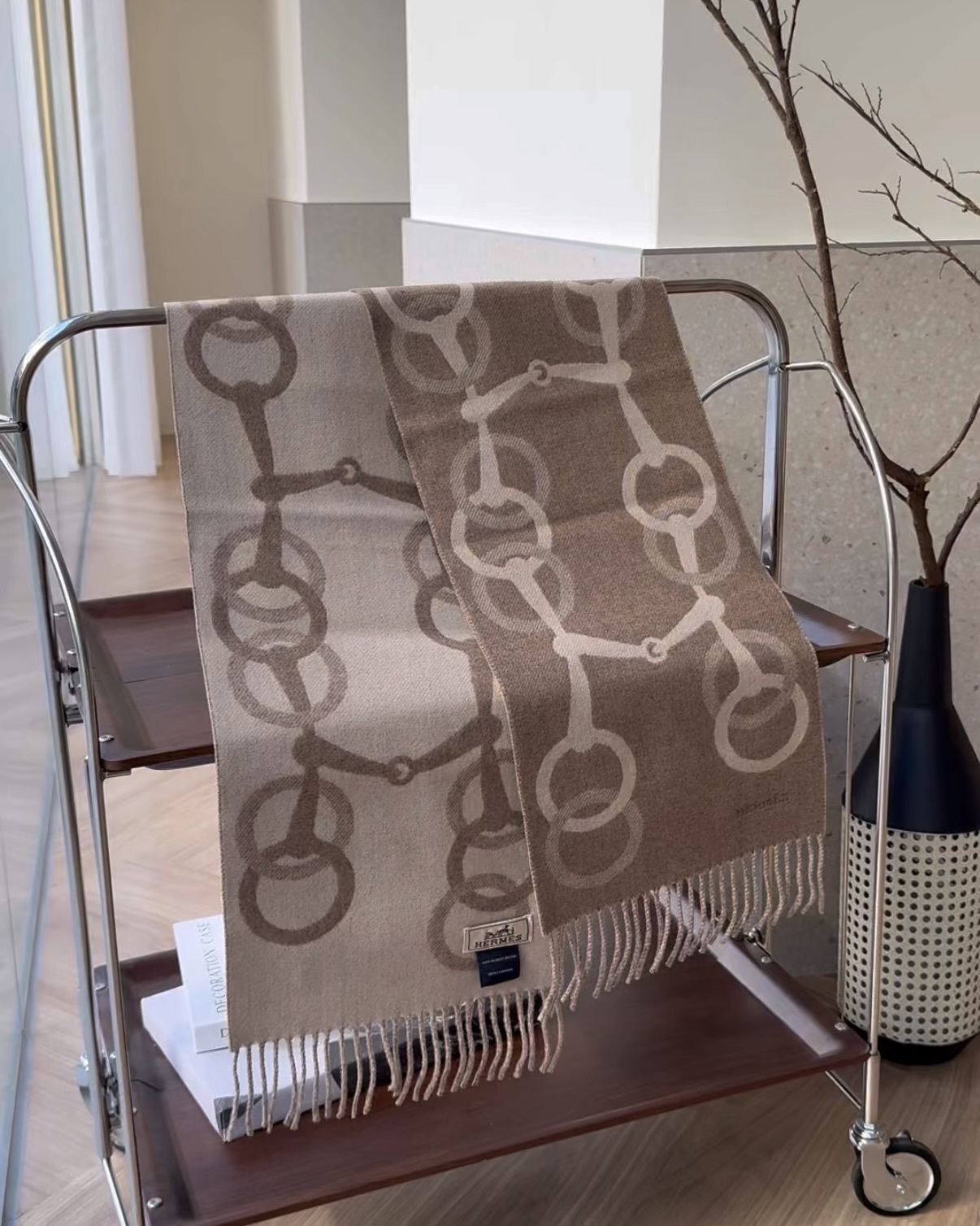 HERMES｜馬銜扣羊絨圍巾 奶茶色