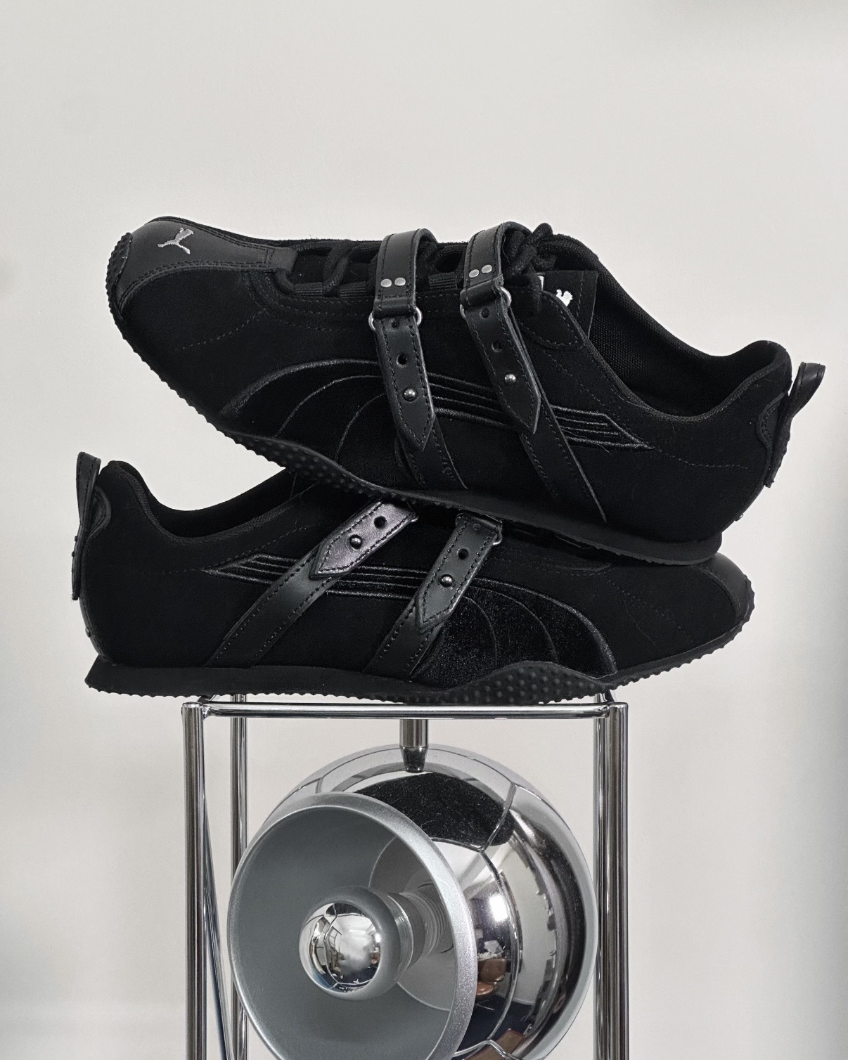 PUMA H-STREET 2026年 馬年限定 新年 全黑 鉚釘 馬術元素 雙扣帶 男女鞋 406838-01 / 預購