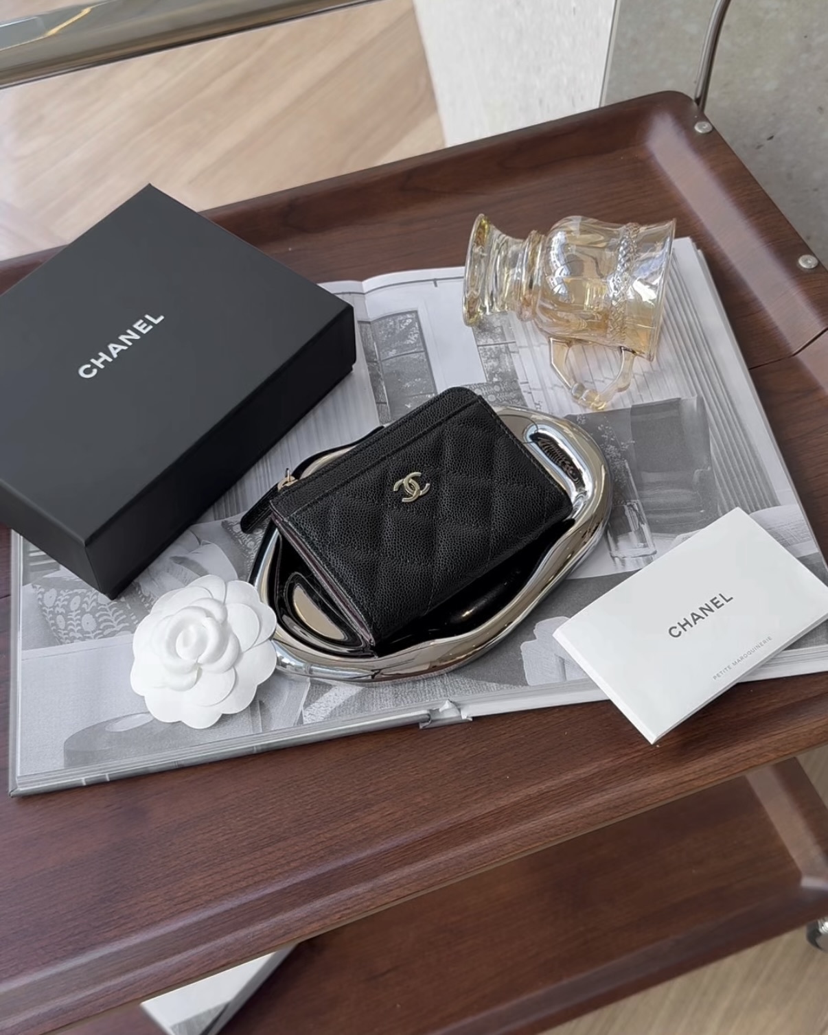 CHANEL｜荔枝L型零錢卡包 短款 黑色