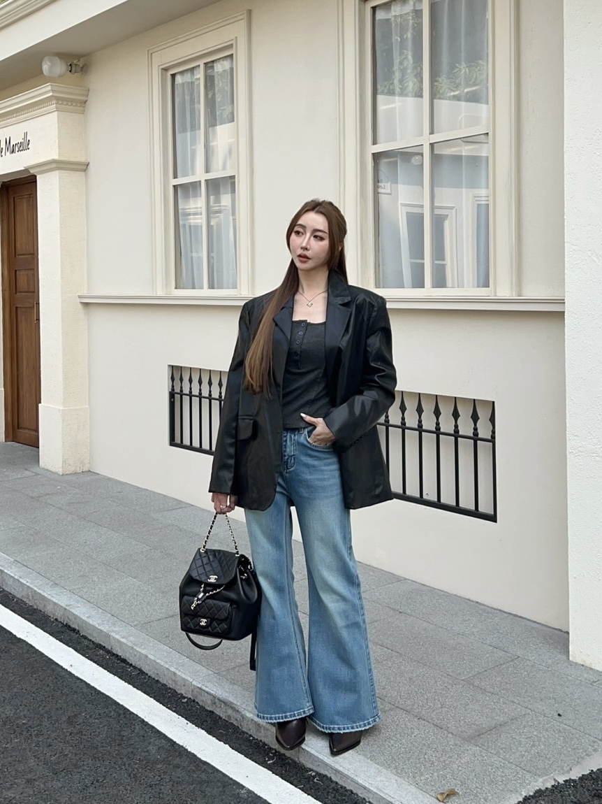 順眼不膩拖地直筒喇叭褲