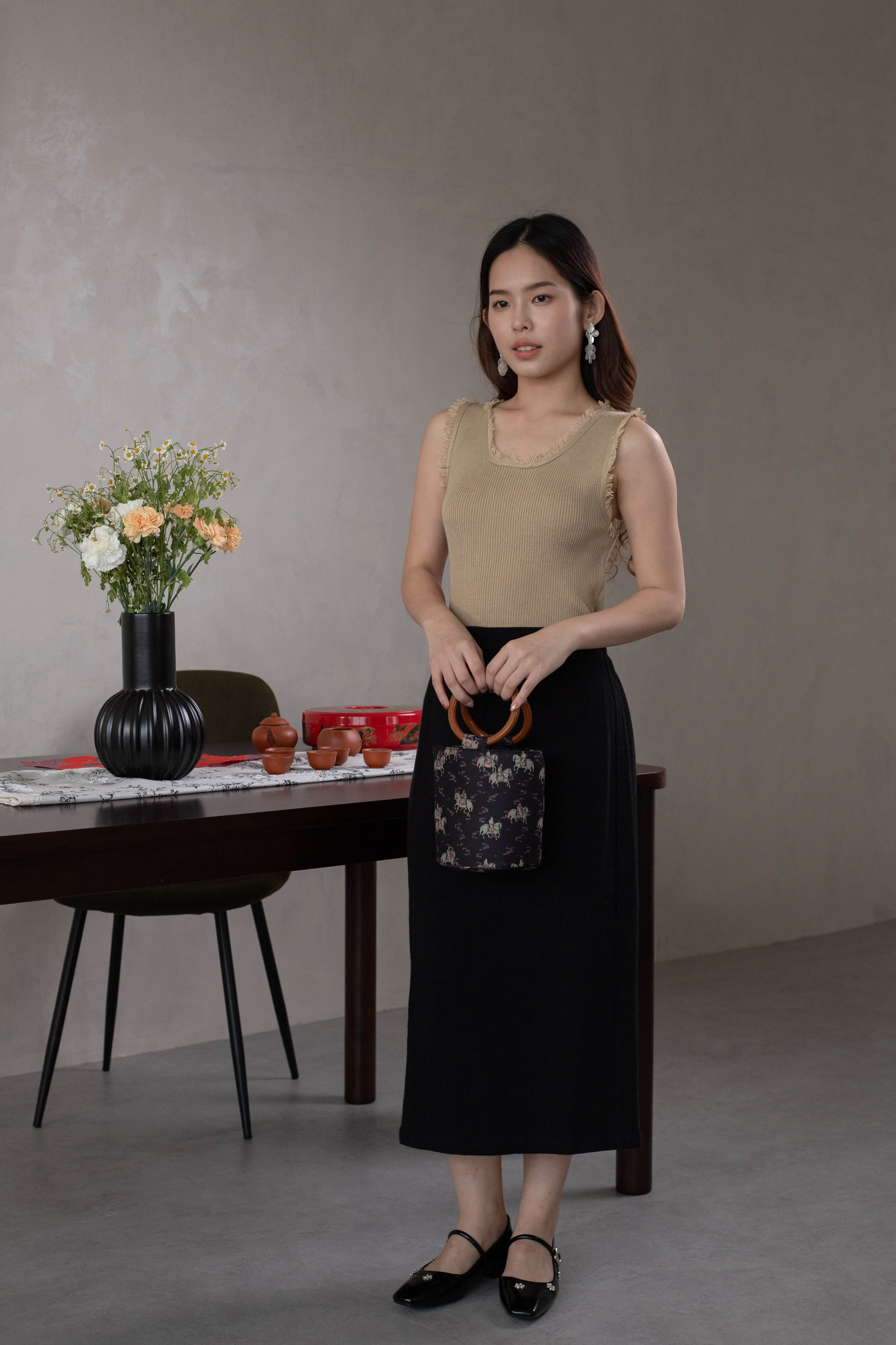 Peony Raw Edge Tank Top Khaki-2634KVKHA