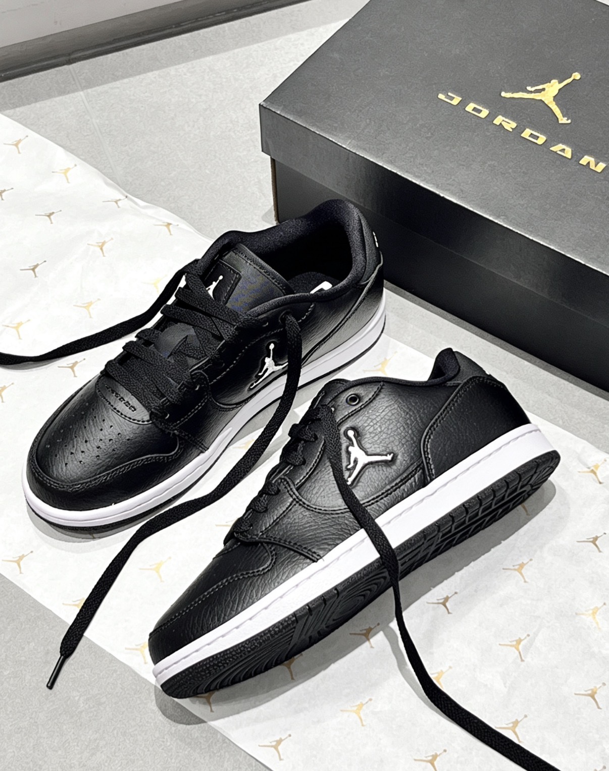 男鞋 NIKE JORDAN COURT CONNECT LOW 黑白 復古 皮革 喬丹 休閒 運動鞋【IQ5698-001】