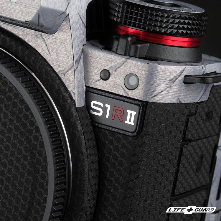 LIFE+GUARD 相機貼膜安裝示意，適用 Panasonic LUMIX DC-S1RM2 / S1RII