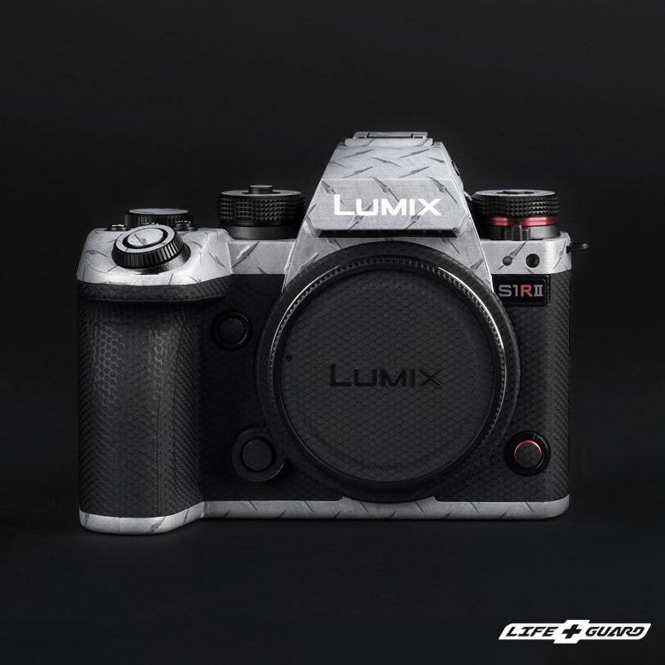 LIFE+GUARD 相機貼膜安裝示意，適用 Panasonic LUMIX DC-S1RM2 / S1RII