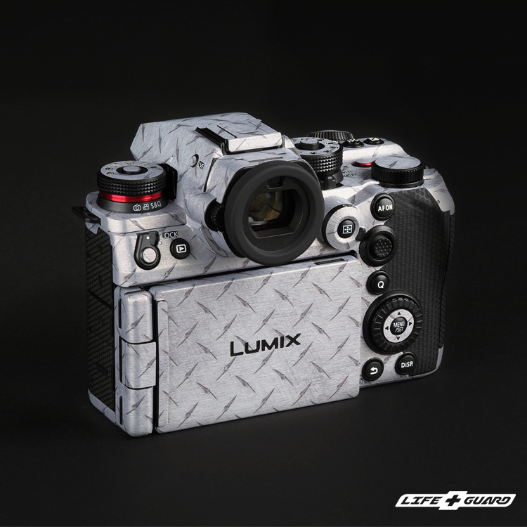 Panasonic LUMIX DC-S1RM2 / S1RII 專屬專機開版，LIFE+GUARD 鋼板銀IPSI獨特設計風格