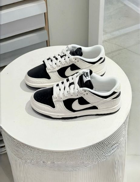 NIKE WMS DUNK LOW 反轉熊貓 白黑色 奶油白 浮雕 馬年限定