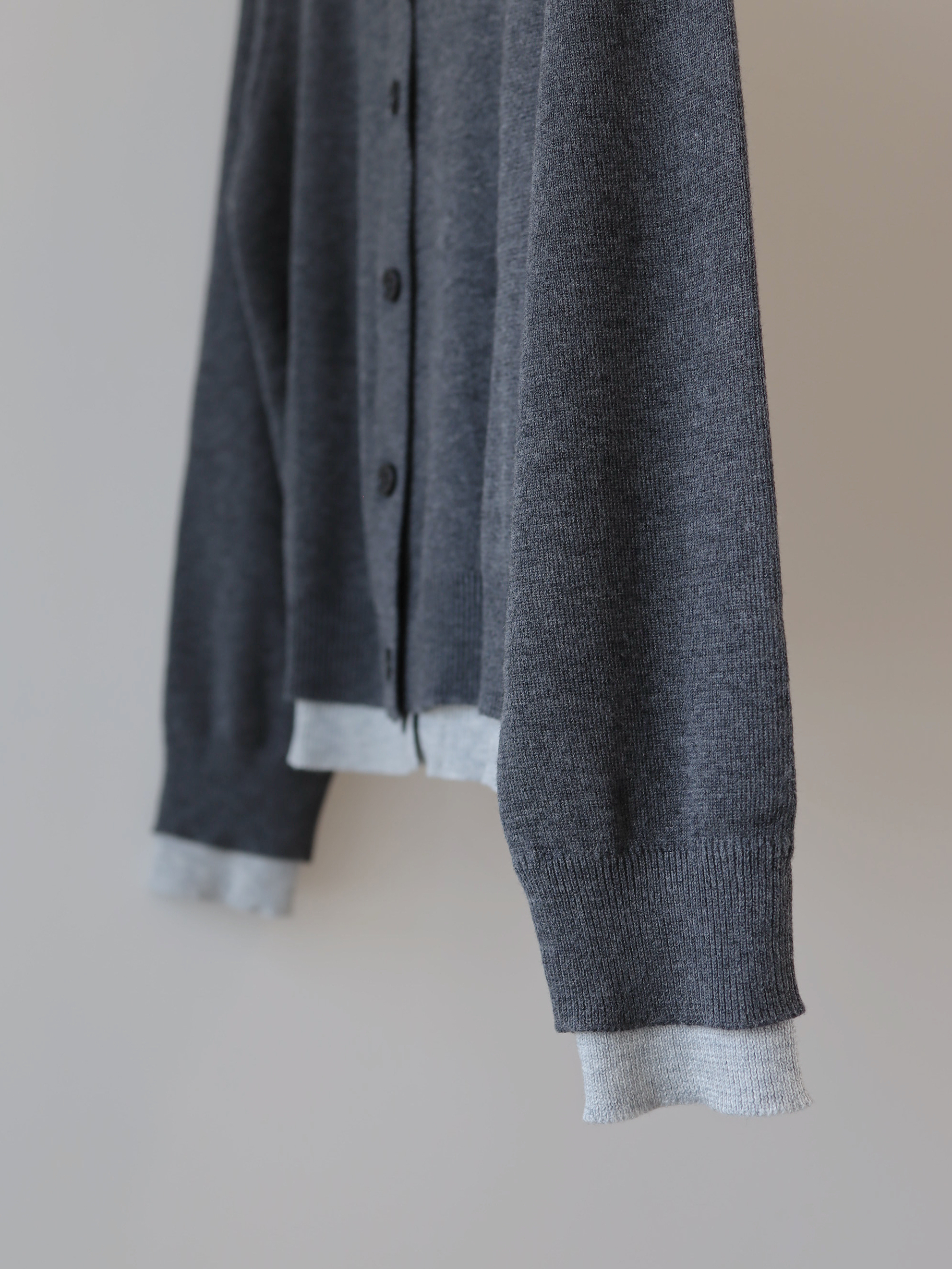 現貨 7319 灰調假兩件針織薄外套