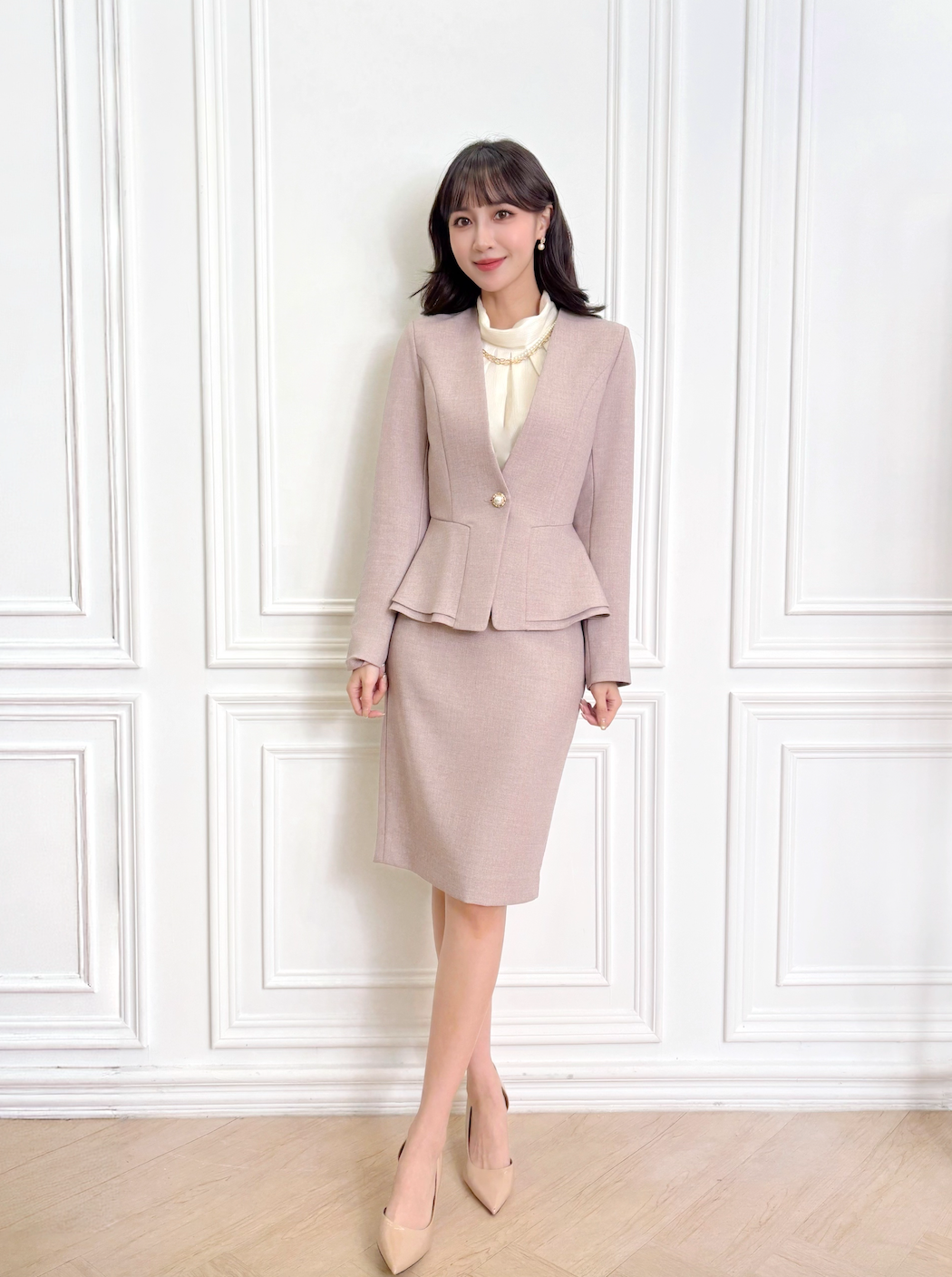 荷葉腰身珍珠釦窄裙套裝