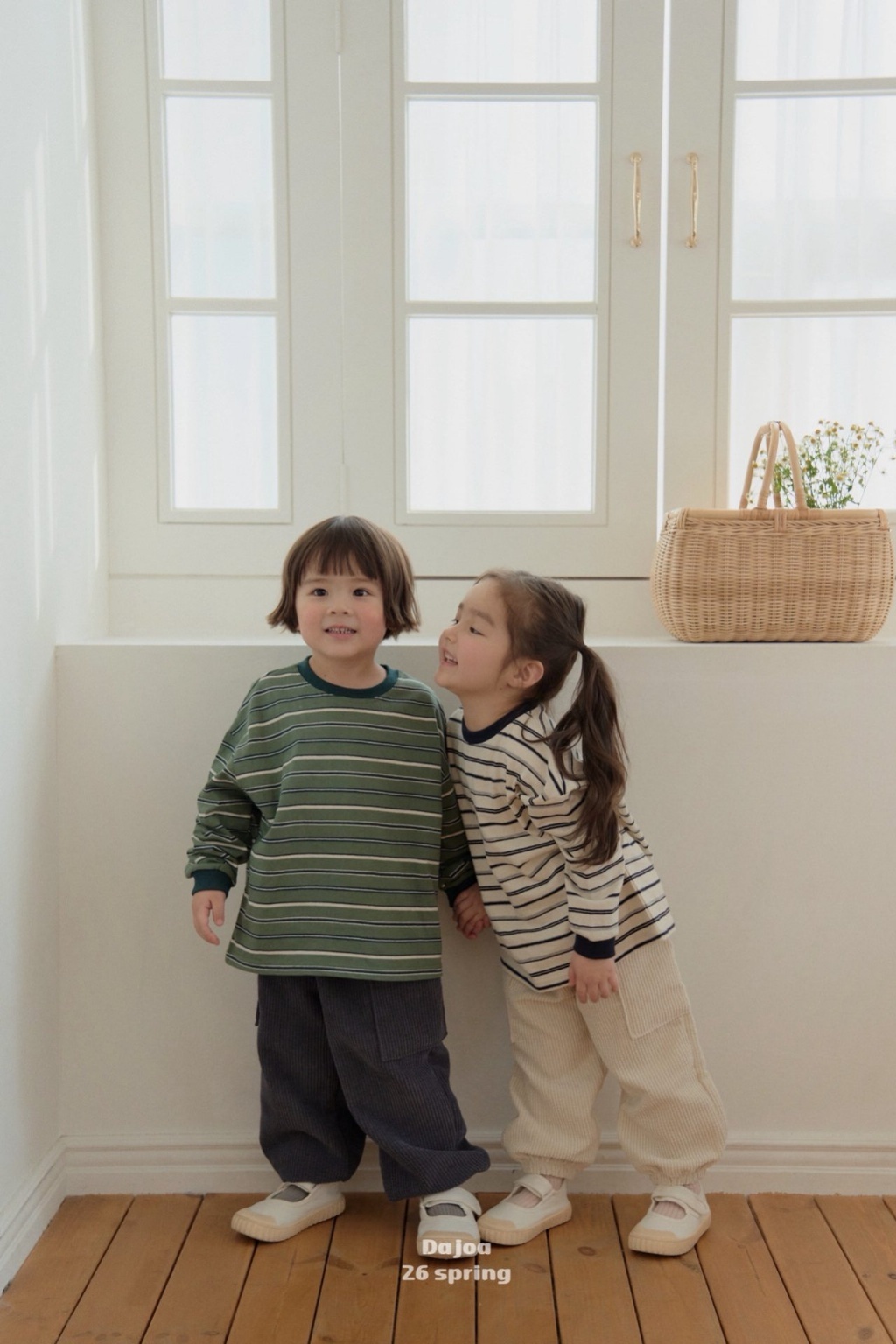 正韓春DAJOA 兩色無印條紋上衣