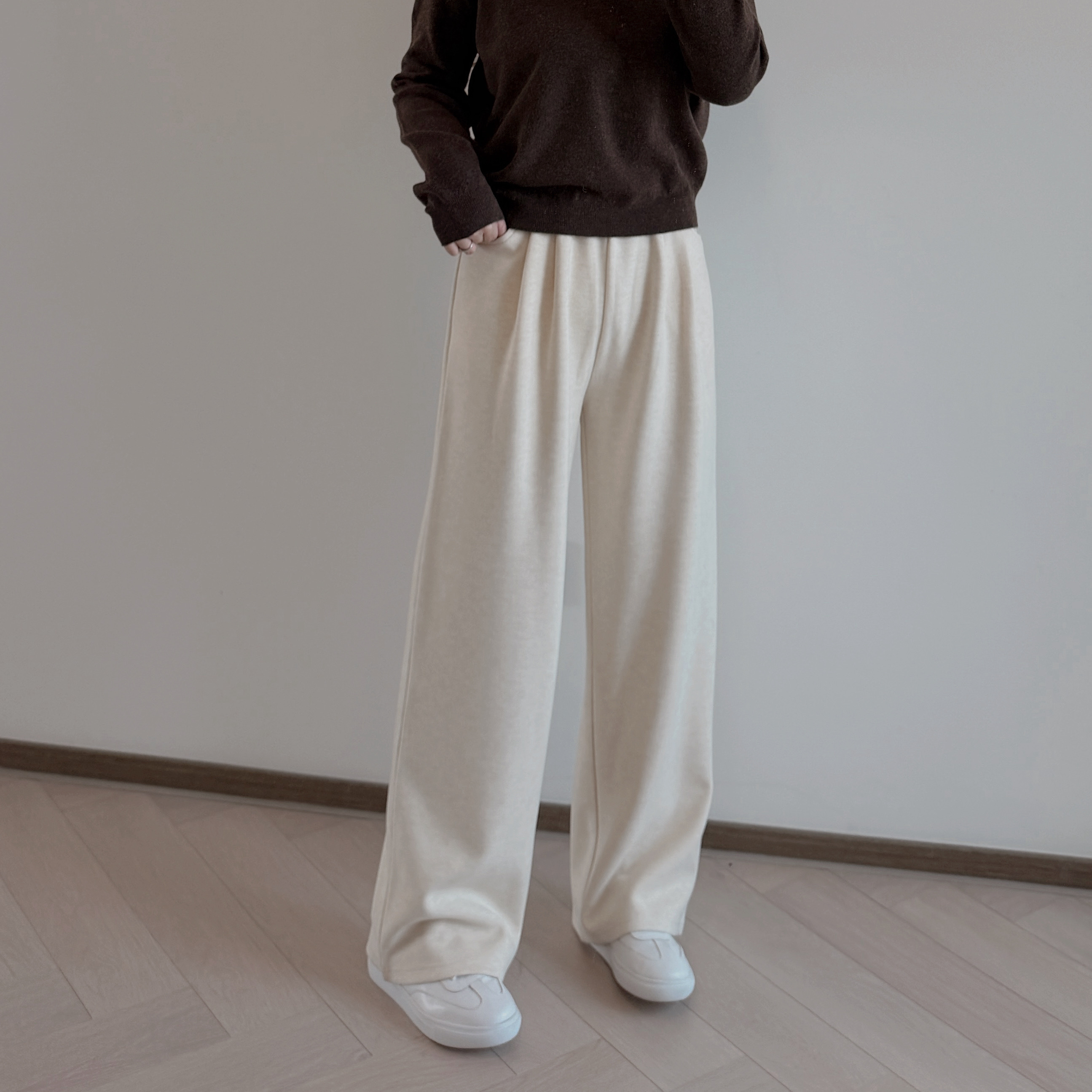 現貨 7381 米杏色顯瘦直筒優閒長褲