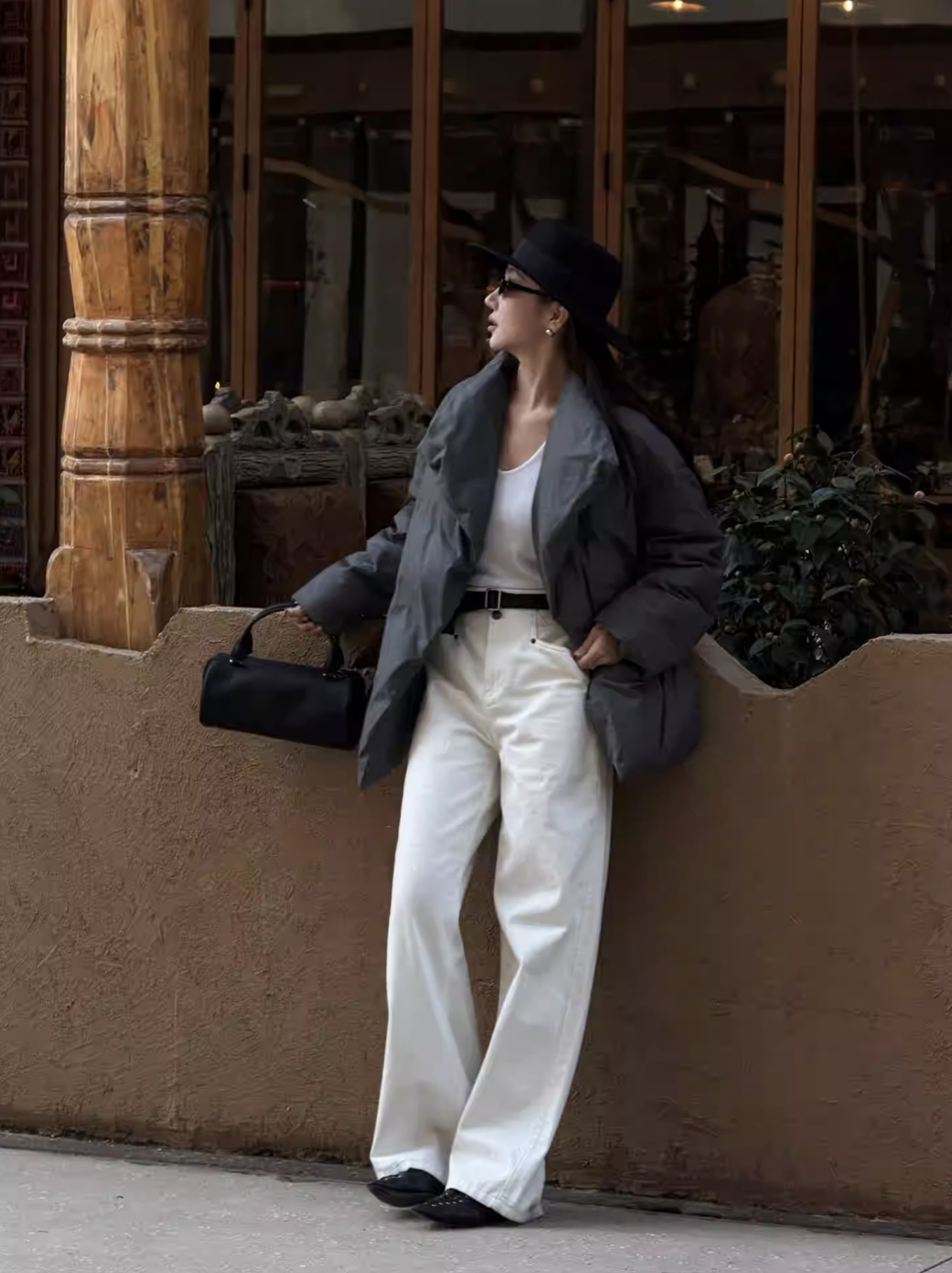 神秘石墨灰大翻領造型羽絨外套-S-L (Elegant & Love)