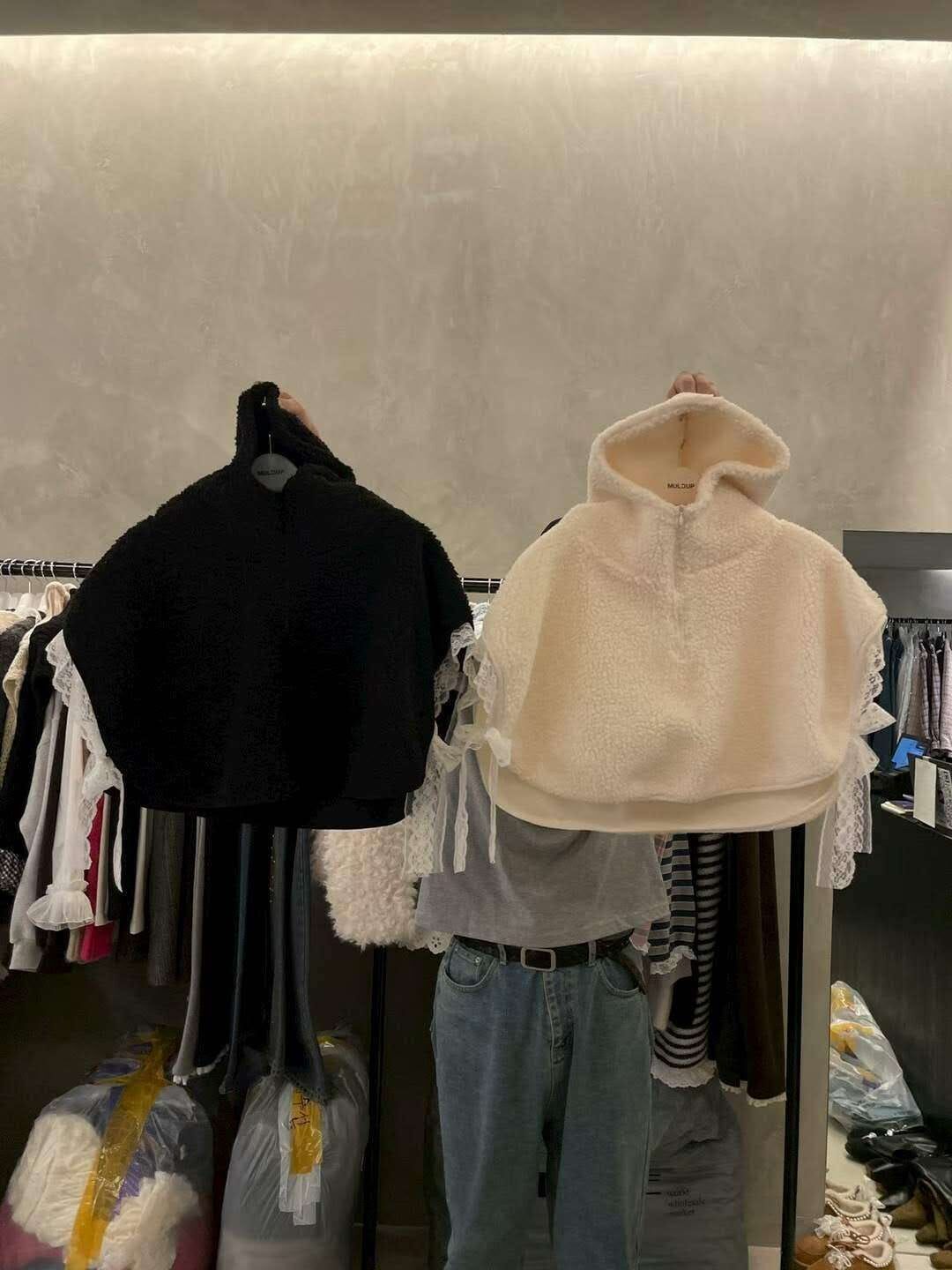 MP5408 韓系刺繡蝴蝶拉鏈連帽披肩 *特價* (優惠碼同充值購物金不適用)