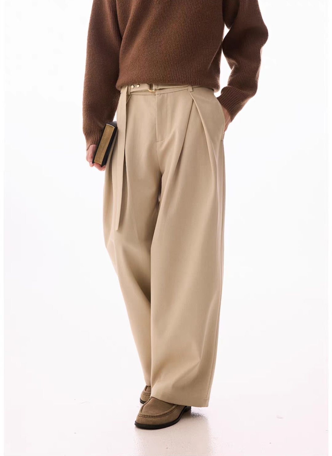 131. Pleated Trousers