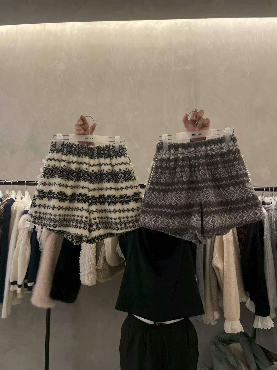 MP5423 復古圖紋橡筋腰A字短褲 *特價* (優惠碼同充值購物金不適用)