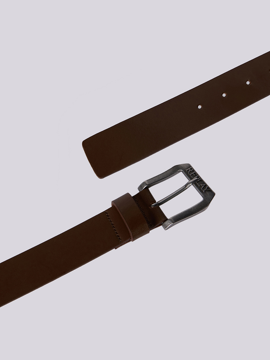 棕色經典方扣皮帶