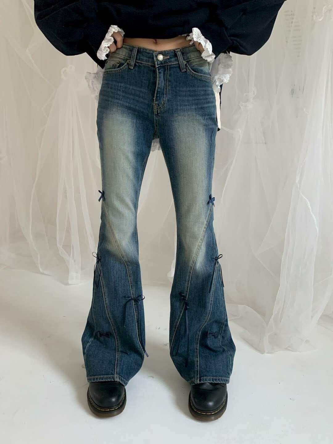 MP5441 蝴蝶蕾絲貓鬚洗水喇叭牛仔褲 *特價* (優惠碼同充值購物金不適用)