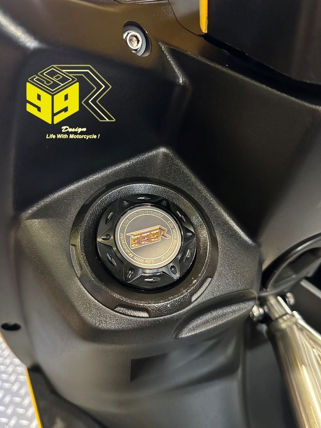 999R 星形油箱蓋