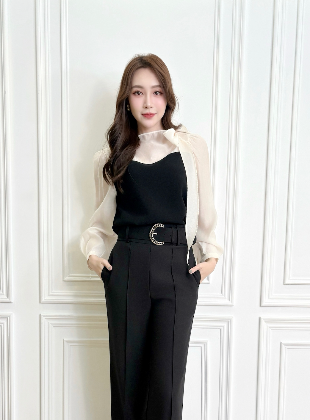 透紗側綁帶拼色織紋上衣