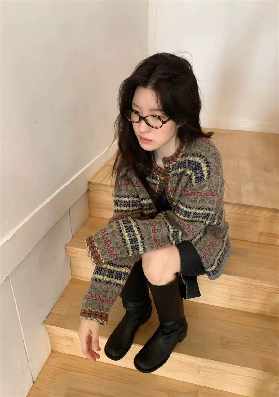 1W12 復古民族風緹花針織開衫 一色