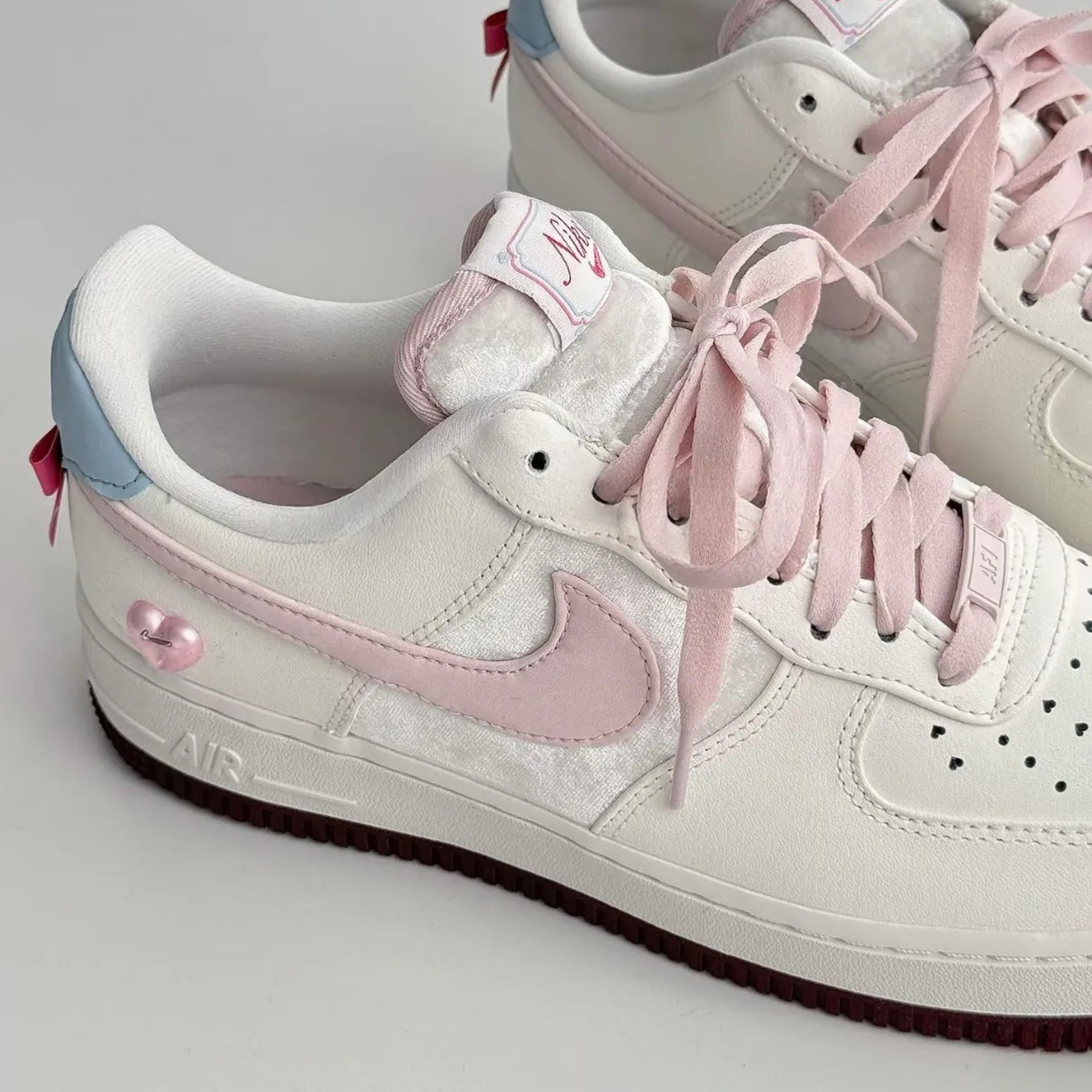 NICEDAY 現貨 Nike Air Force 1 情人節 2026 粉色 愛心 毛毛 絨毛 女鞋 IQ4937-161