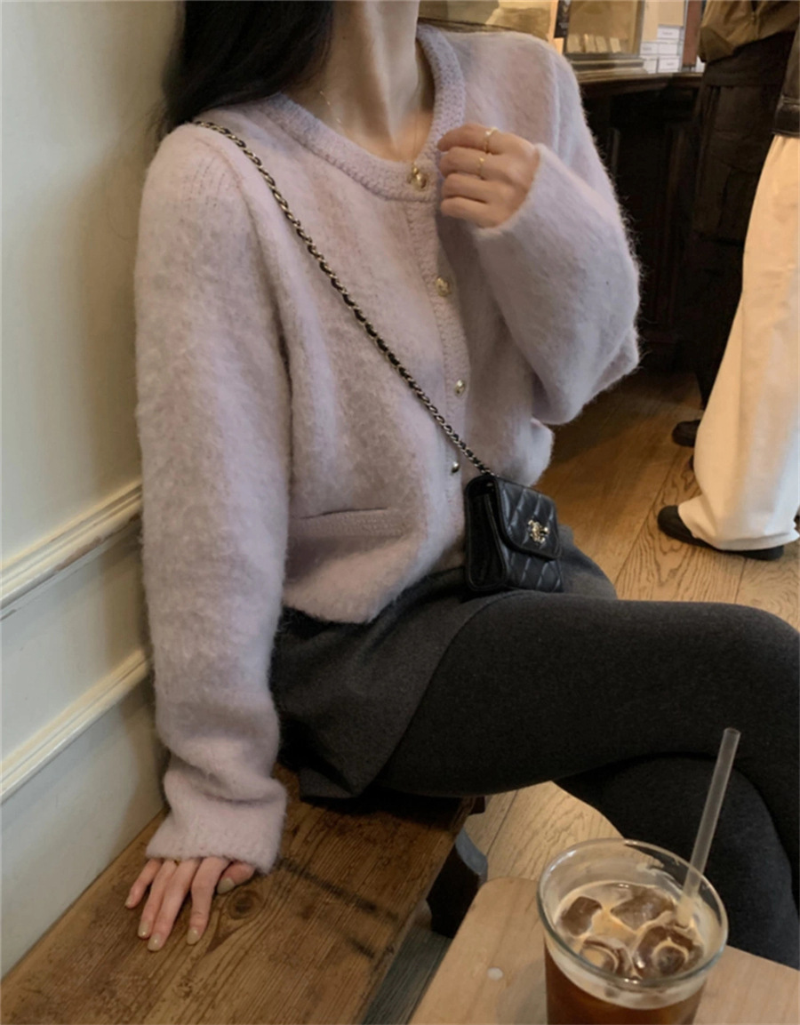 1W13 溫柔小金釦針織開衫毛衣 一色