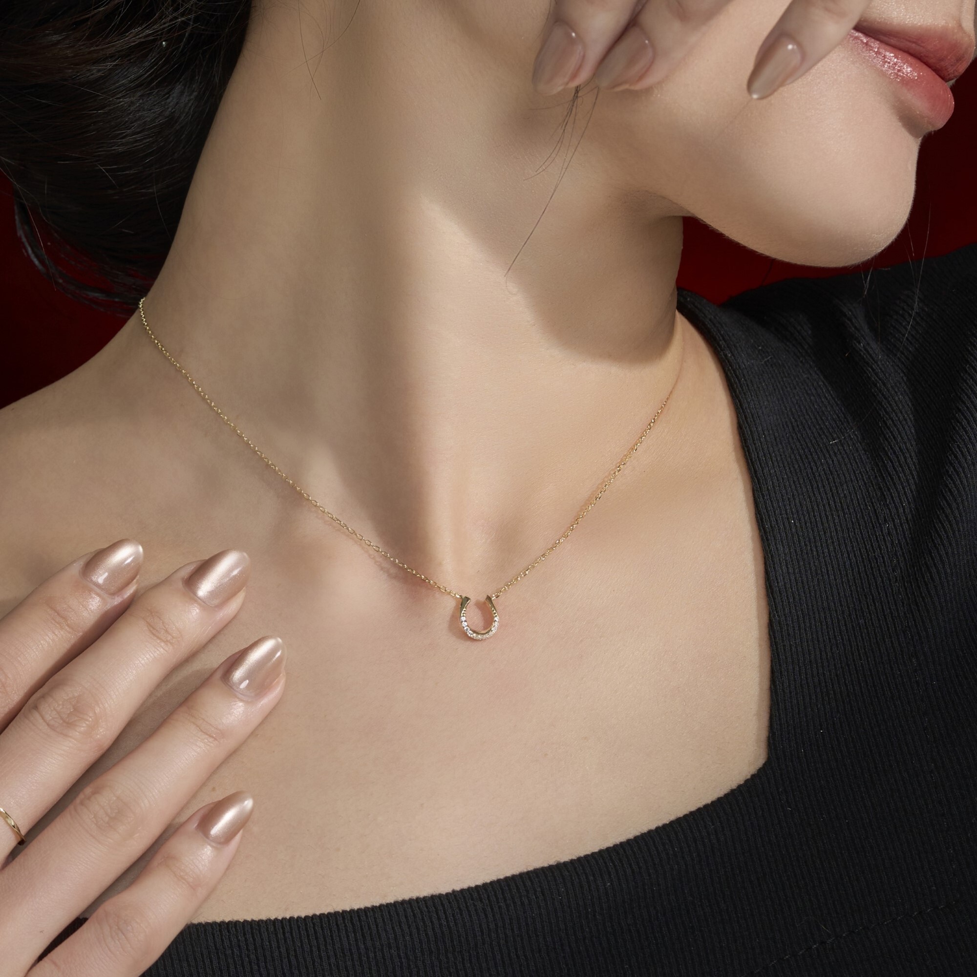 馬蹄造型純銀項鍊，是幸運與祝福象徵的飾品與禮物