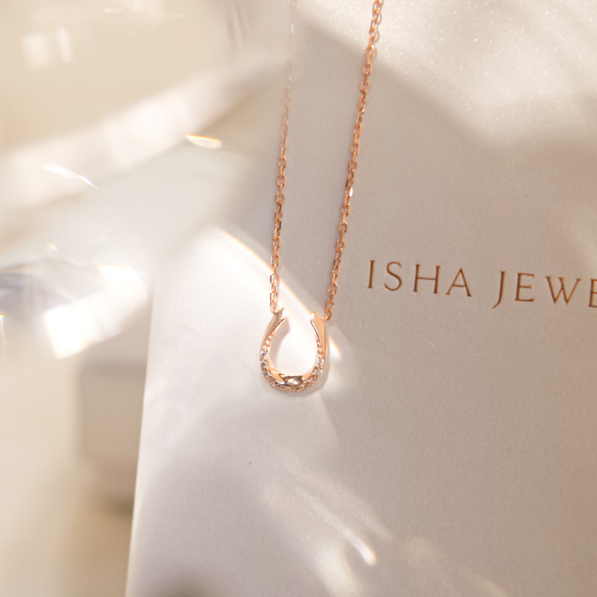 馬蹄造型純銀項鍊，是幸運與祝福象徵的飾品與禮物