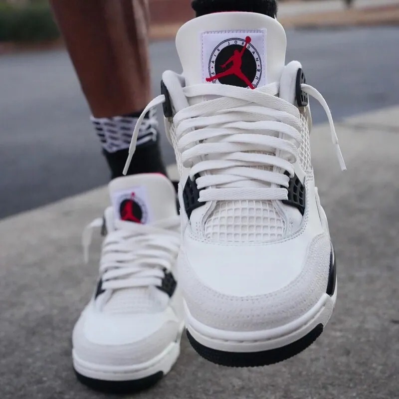 iSNEAKERS｜Air Jordan 4 "Flight Club" 白黑 飛行俱樂部 IM4002-100