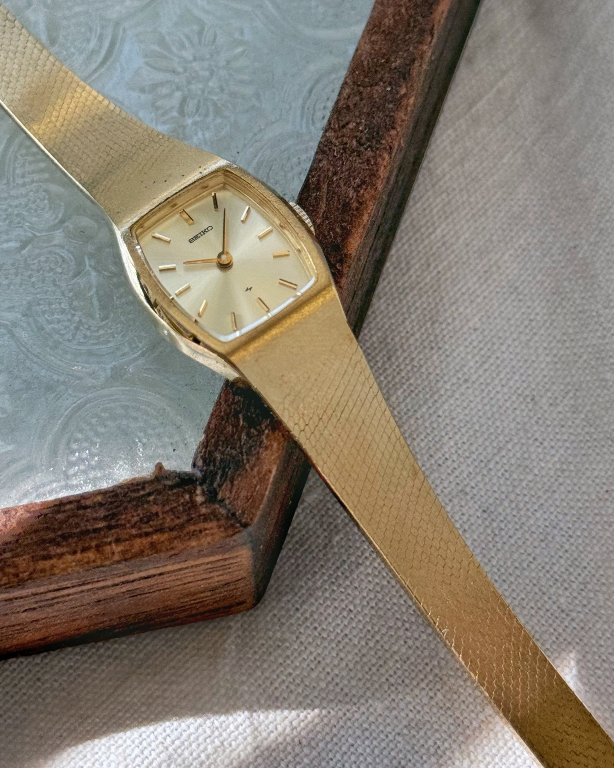 SEIKO 1976 Vintage Hand-wound Mechanical Watch S0641