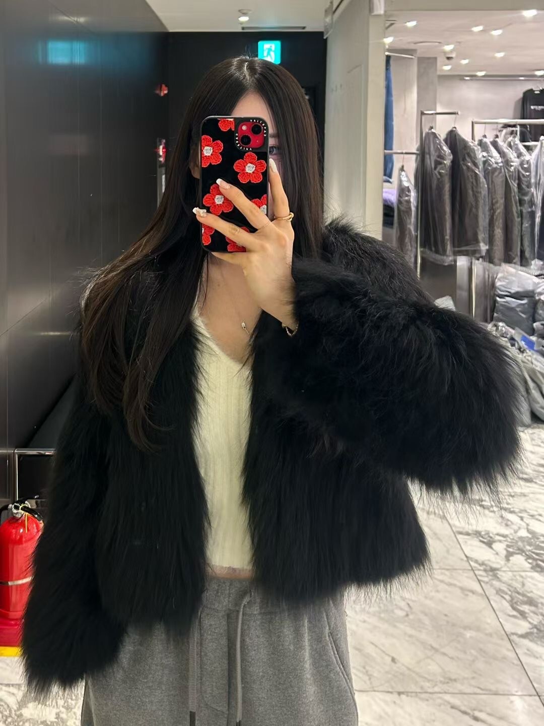 氣勢感澎澎長毛皮草圓領外套 / 2色