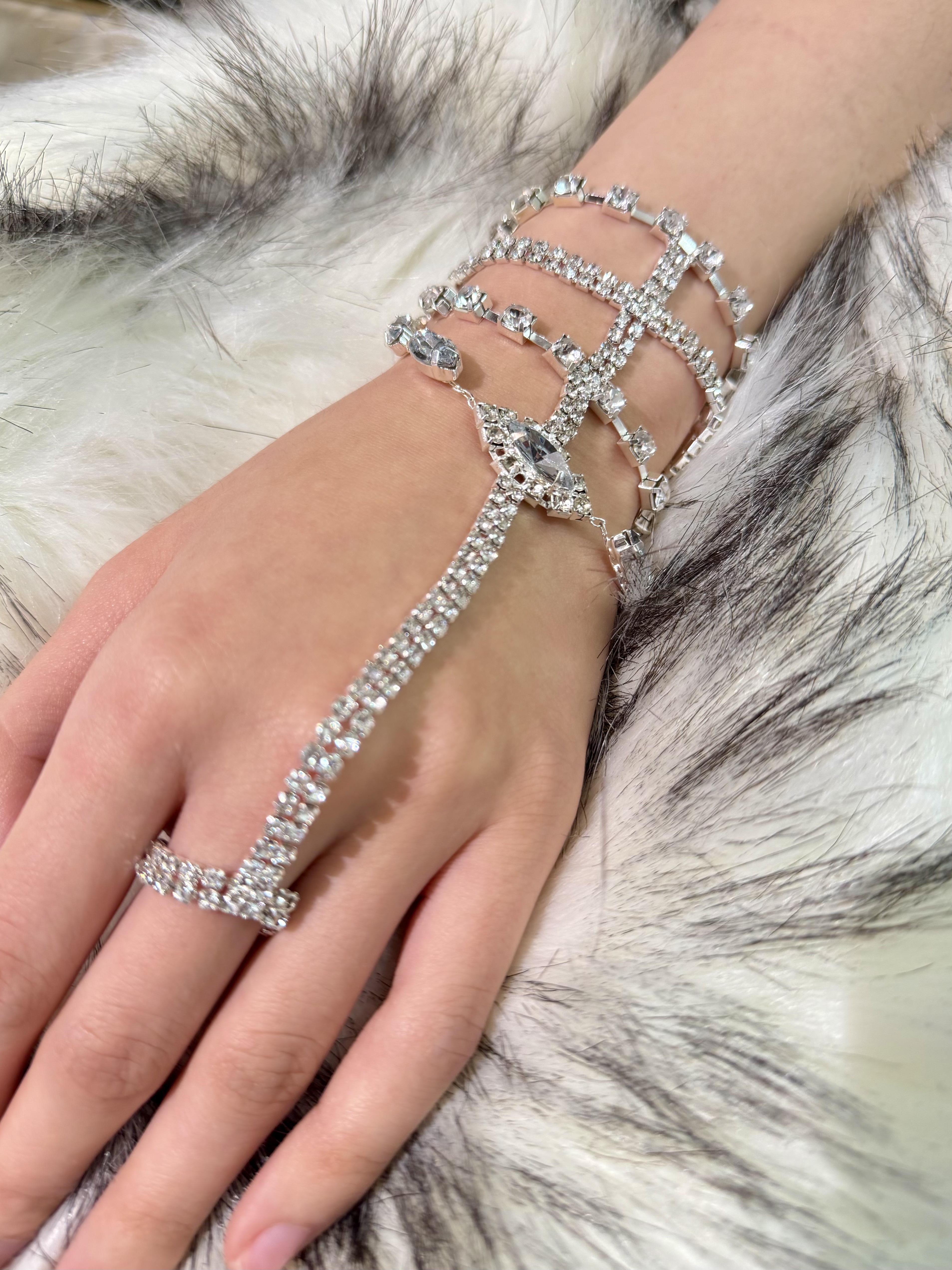 Lux Silver銀色水鑽寶石戒指手鍊