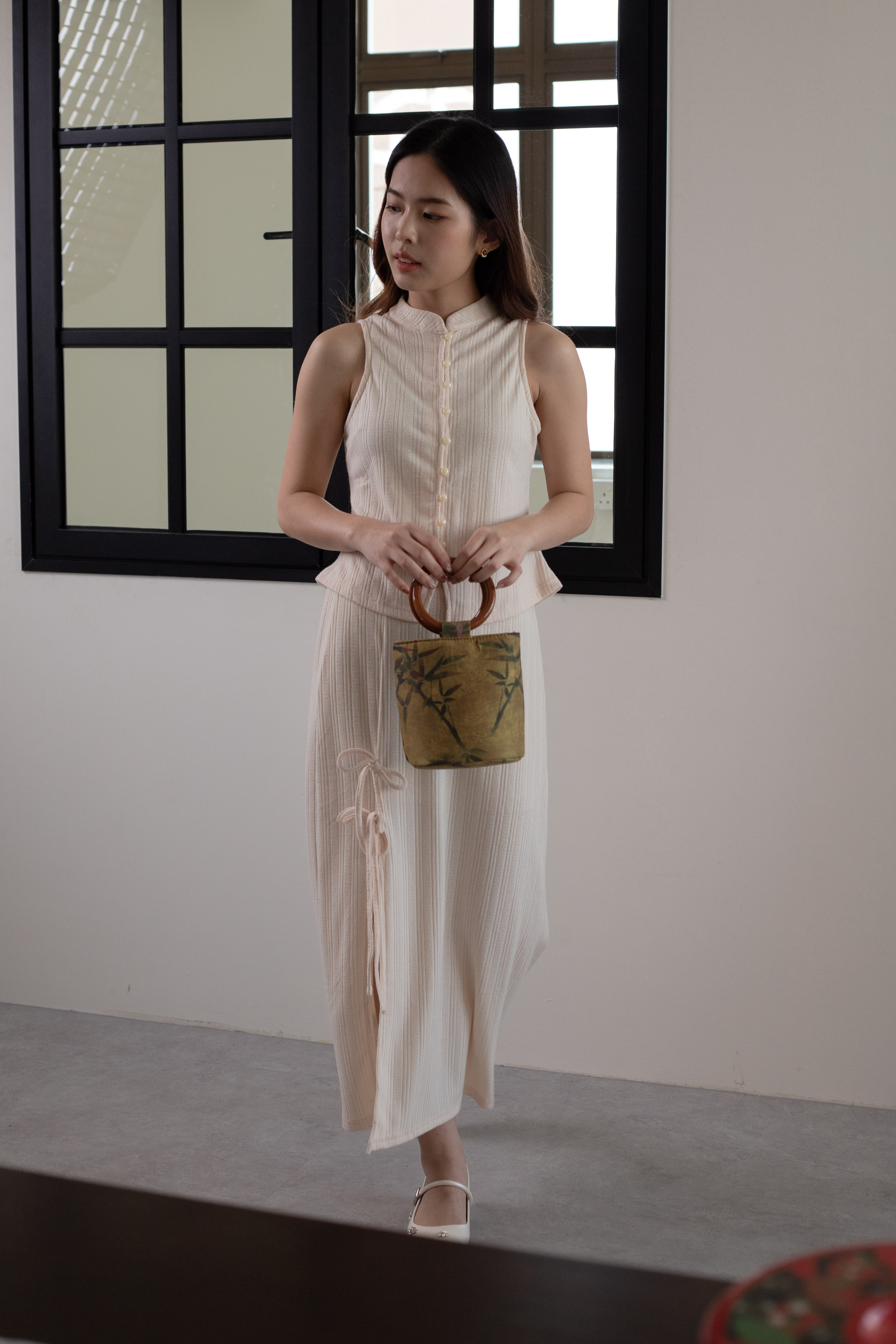 Muyu Racer Cheongsam Knit Top Beige -2625KVBEI