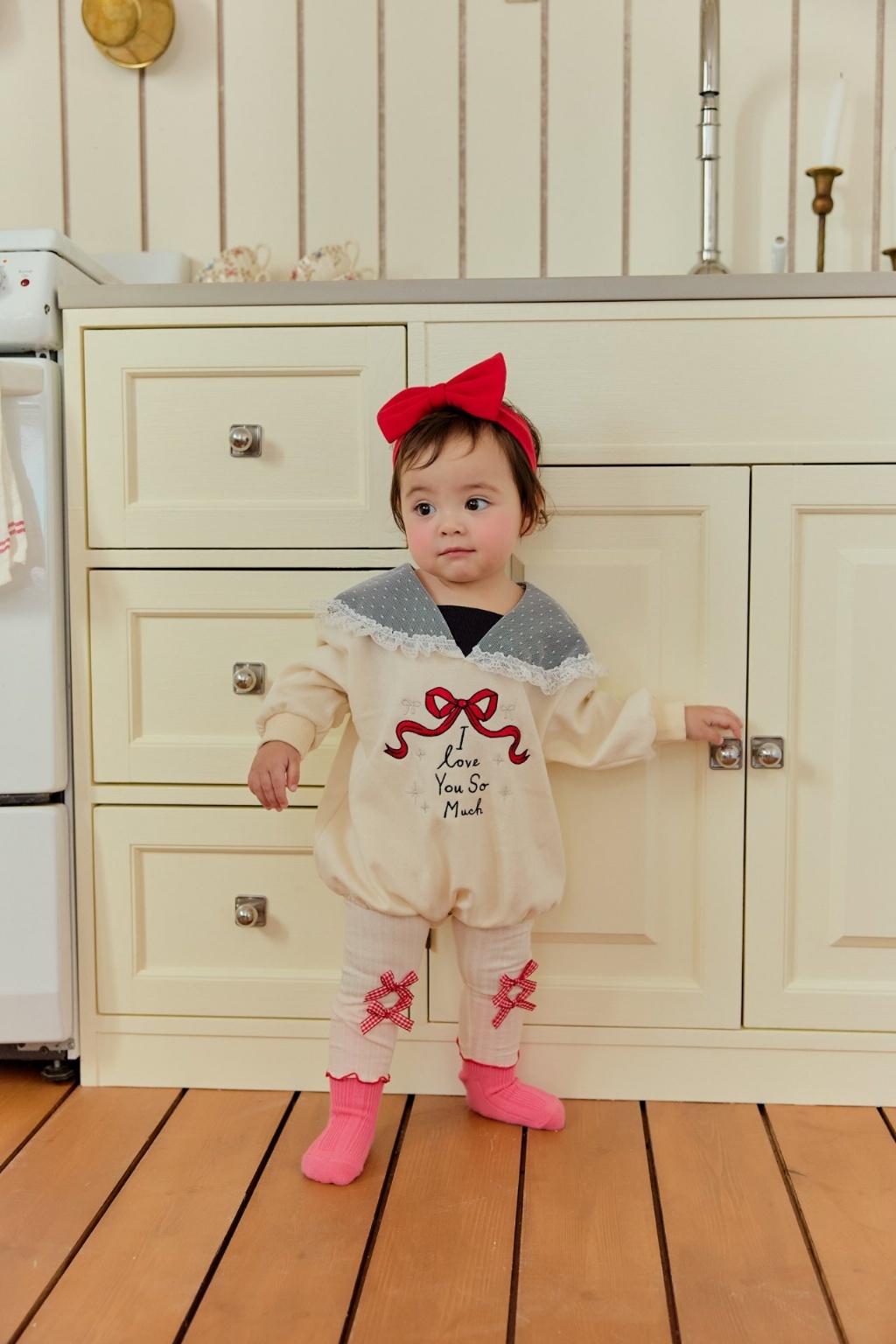 正韓春SERA 蕾絲領邊緞帶包屁衣