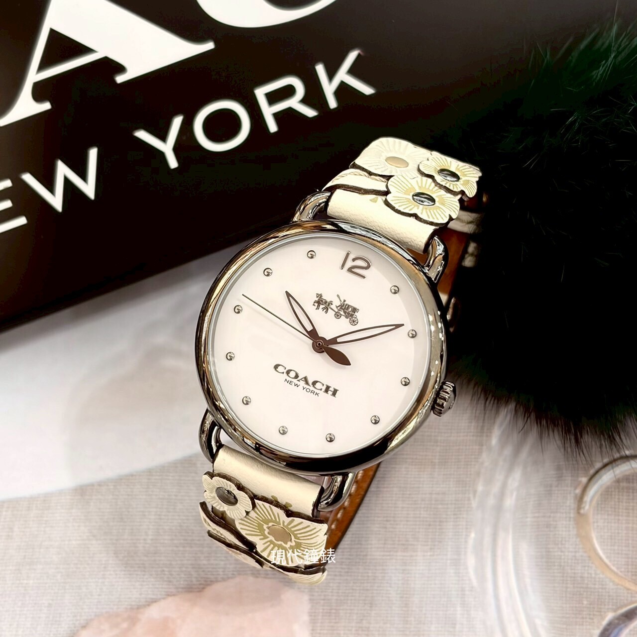 【COACH】COACH花系列真皮CO14502746  36mm 現代鐘錶