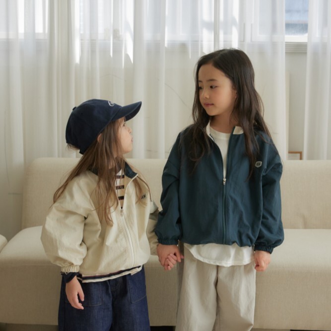 90-120 配色拉鍊外套 2色