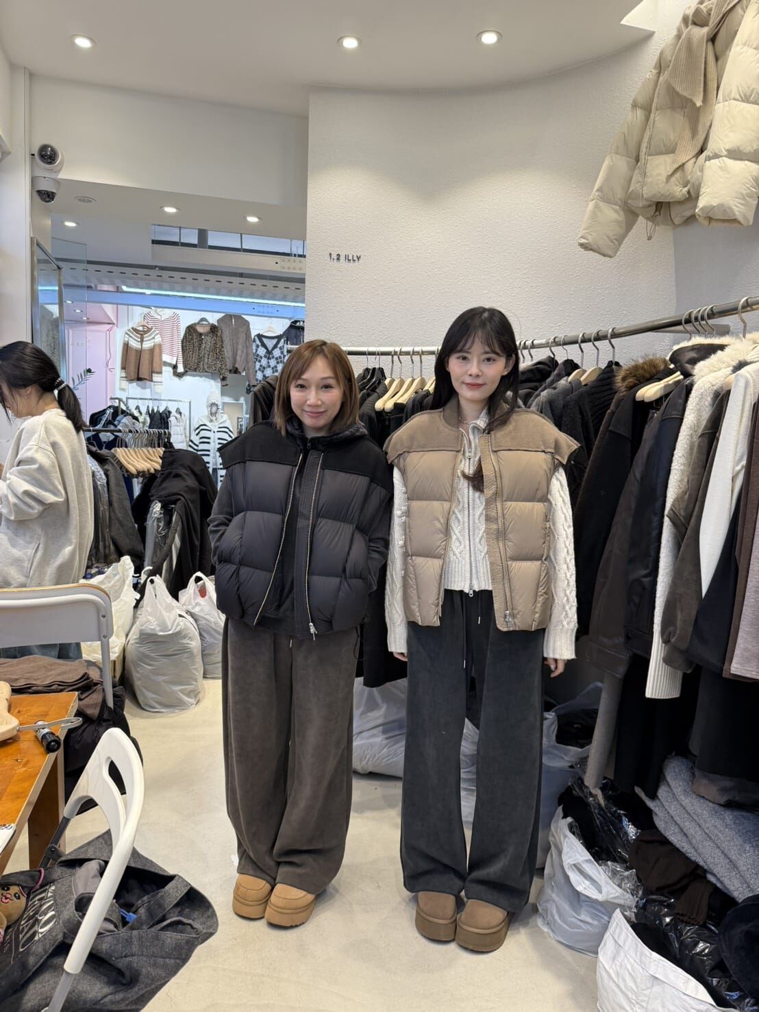 1L5430 材質拼接鴨絨背心羽絨外套 *特價* (優惠碼同充值購物金不適用)