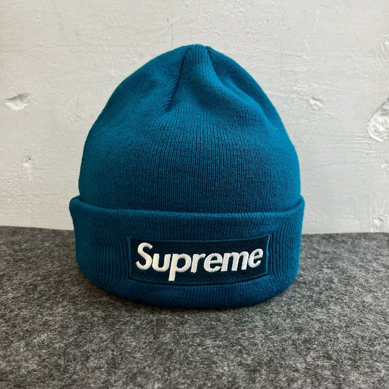 SUPREME FW23 NEW ERA® BOX LOGO BEANIE TEAL