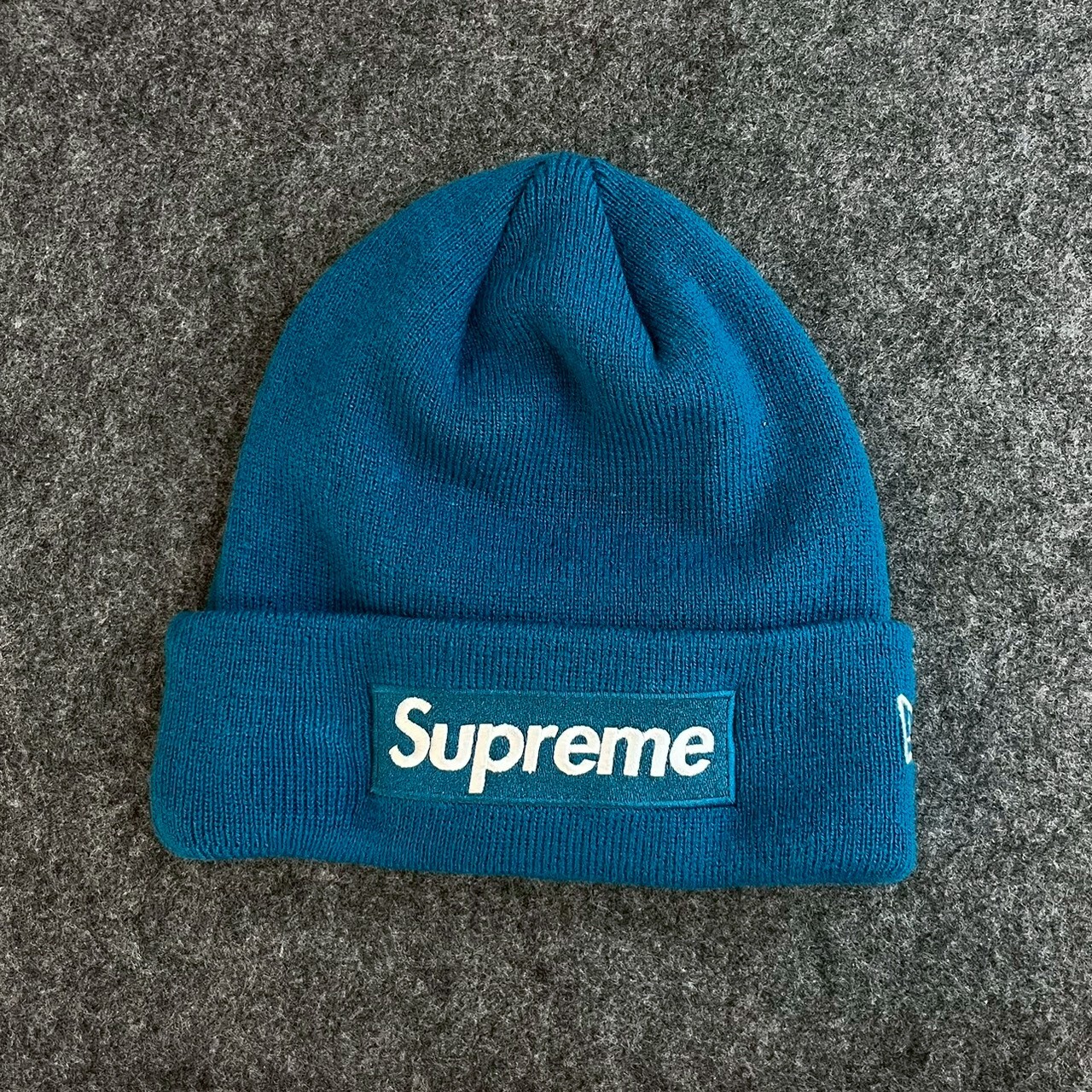 SUPREME FW23 NEW ERA® BOX LOGO BEANIE TEAL