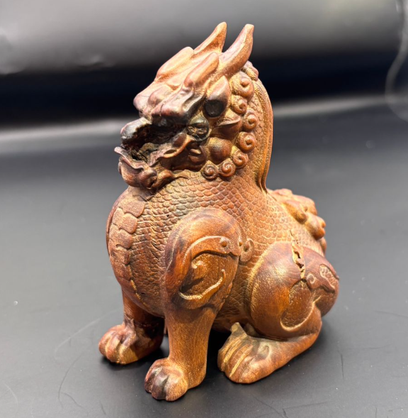 NC260119-H17-VL009-雷擊木麒麟擺件(需留中文全名，已包開光，會提供開光視頻，3月頭到貨只限尖沙咀門店自取）